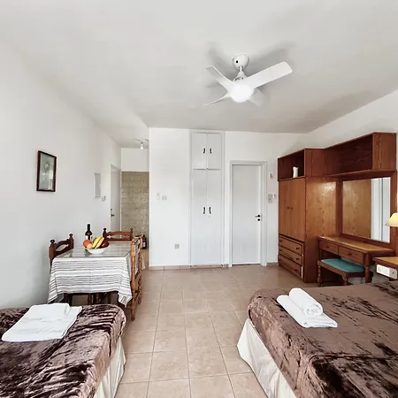 Nissi Chrysland Apartment *