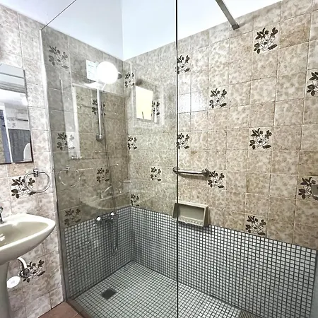 Nissi Chrysland Apartment